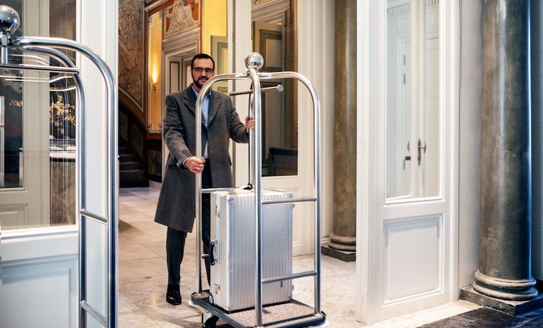 frontofficetrolley